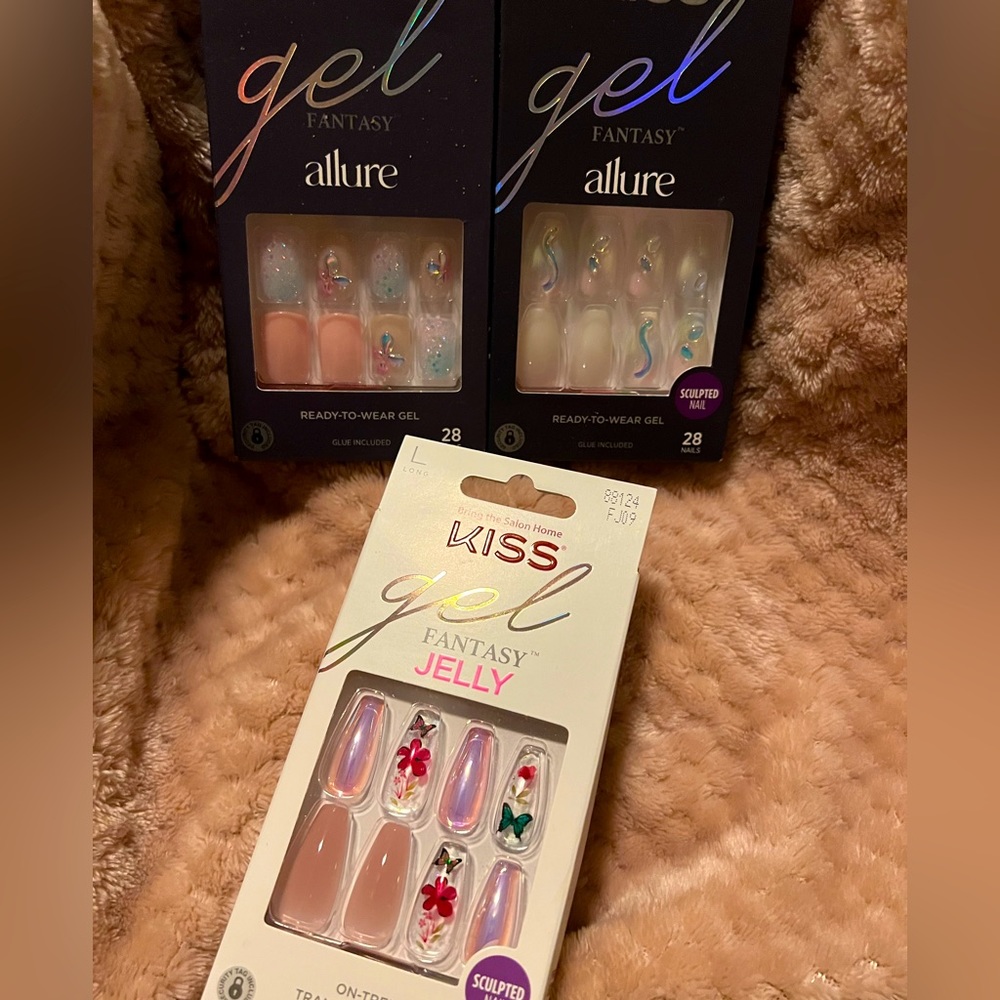 KISS Gel Fantasy Ready to Wear Press On Fake Nails Bundle
